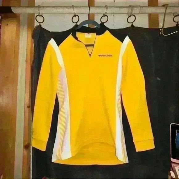 Descente Japan men’s yellow 1/4” zip cotton/wool blend - Picture 2 of 6